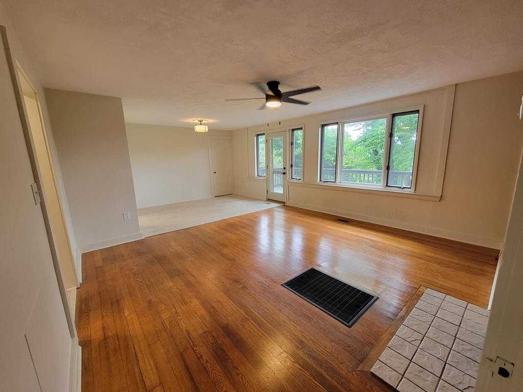 176 Riverside Dr - Photo 5 of 25