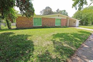 featured image of 2700 Fort Miro Ave