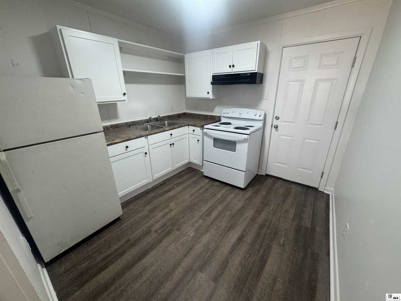 207 Oaklawn Dr - Photo 3 of 8