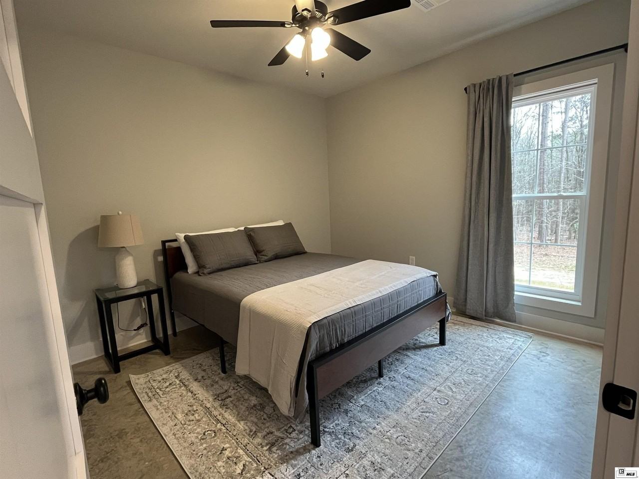 630 Brownlee Rd - Photo 6 of 17