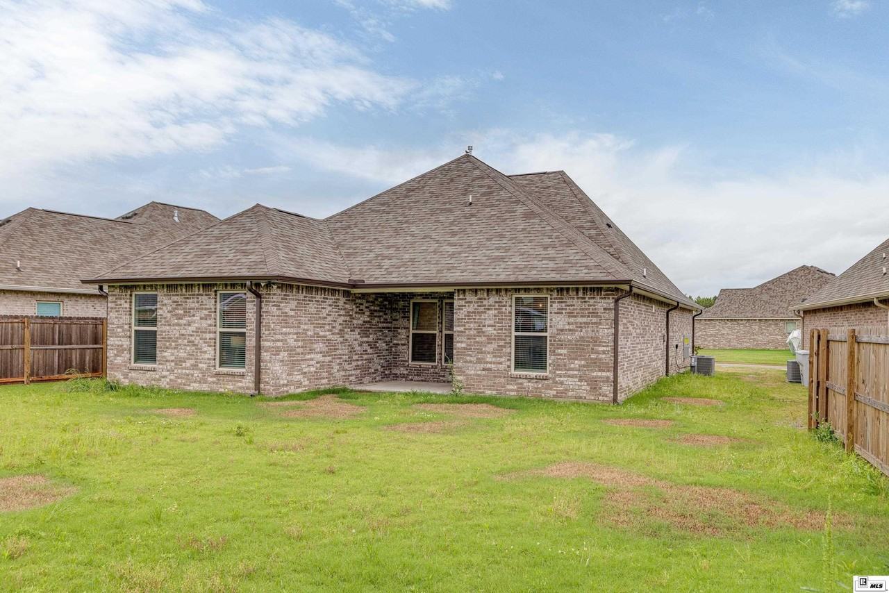 141 Dutchman Dr - Photo 6 of 33