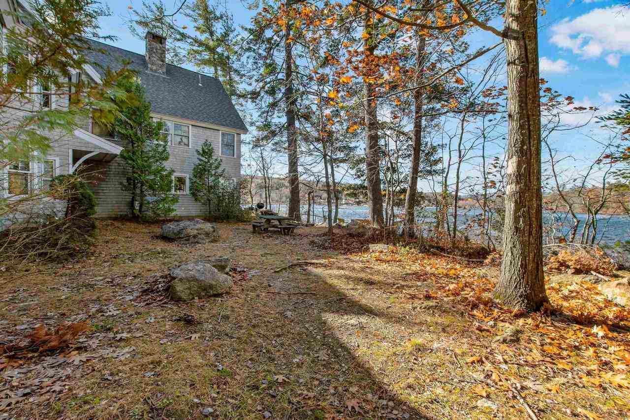 255 Pikes Point Rd - Photo 2 of 35
