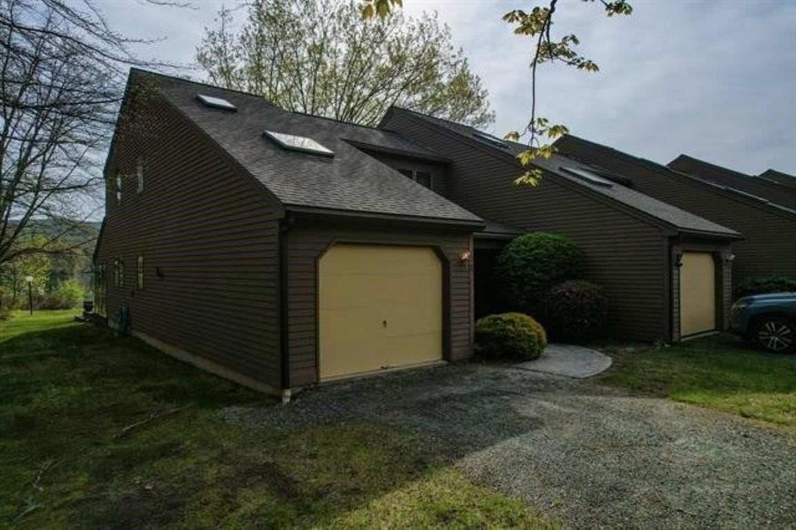 15 Manor Estates Dr #1