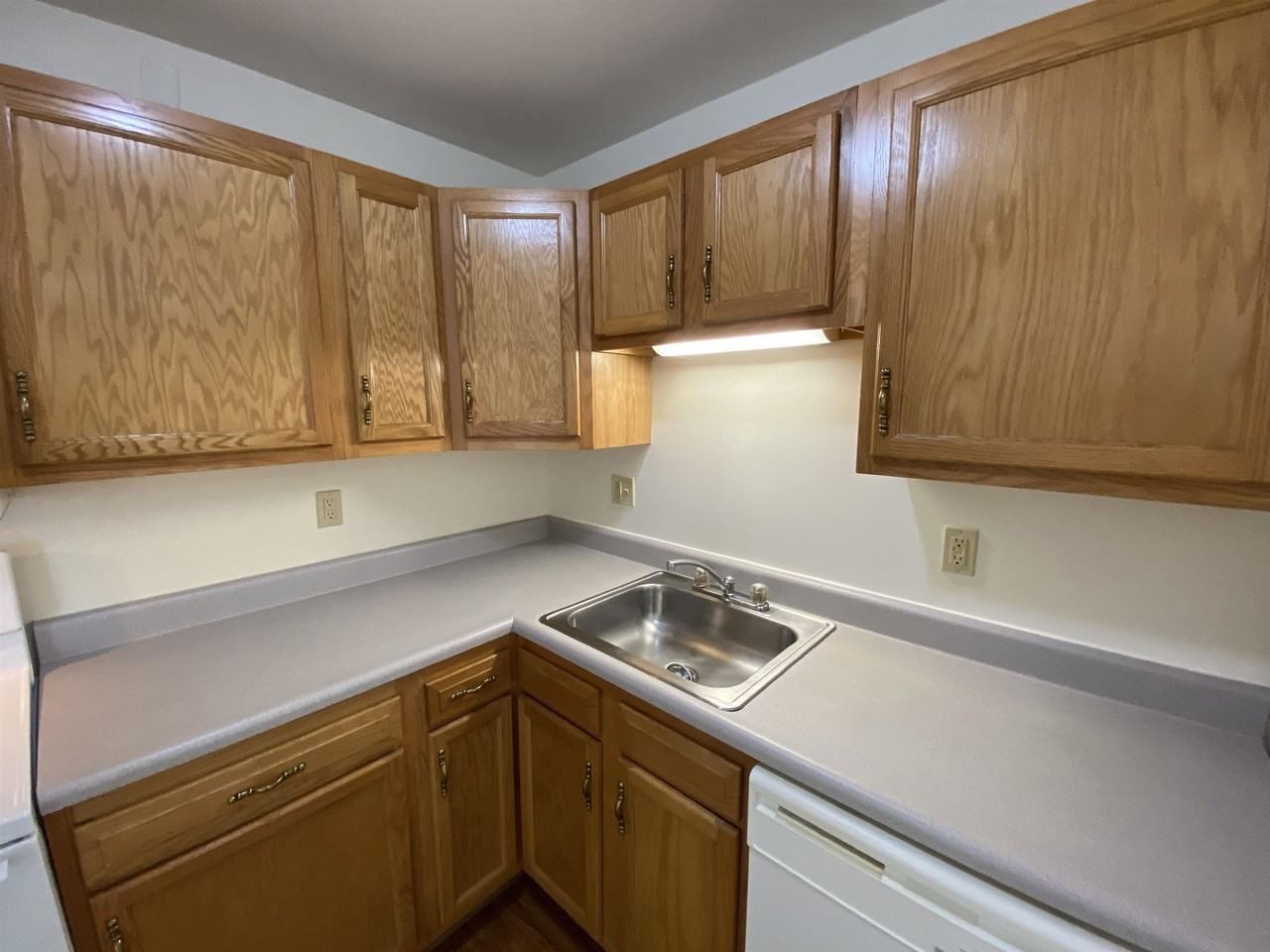 3951 Brown Ave #104 - Photo 3 of 40