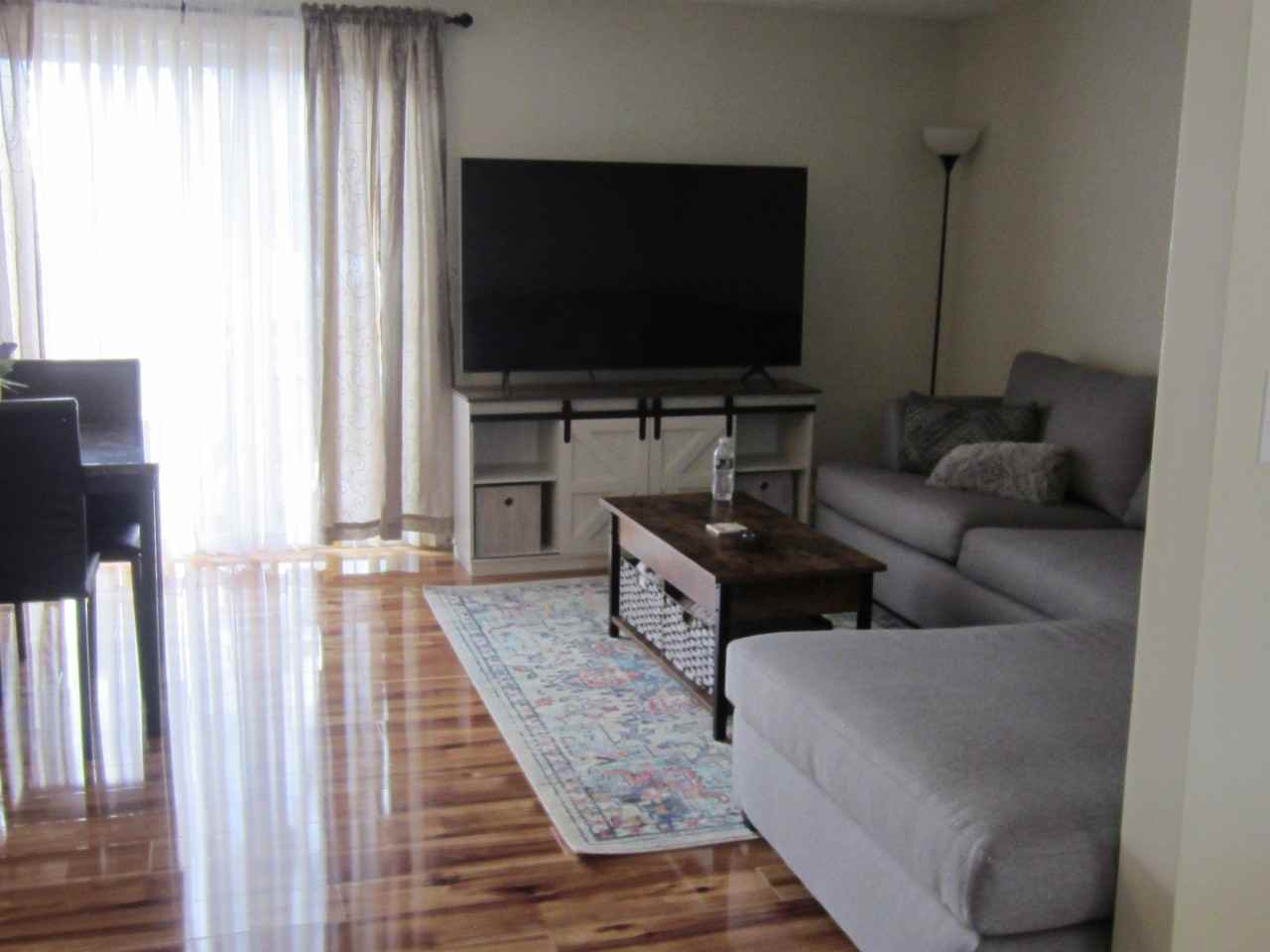 901 Mammoth Rd #6 - Photo 2 of 19