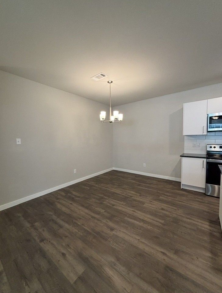 628 Blackland Dr - Photo 6 of 21