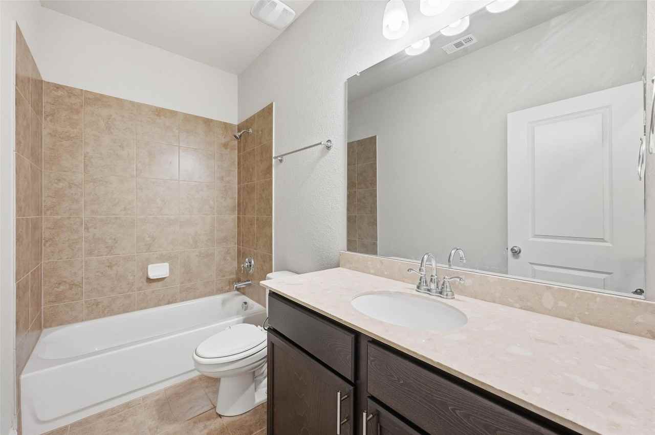 5460 Blue Quail Dr - Photo 5 of 31