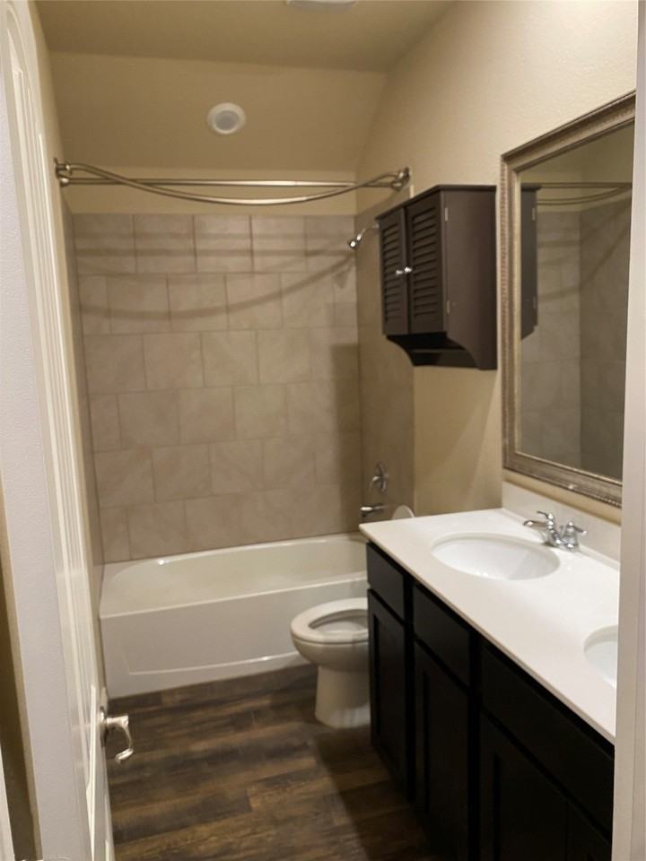 573 La Grange Dr - Photo 5 of 18