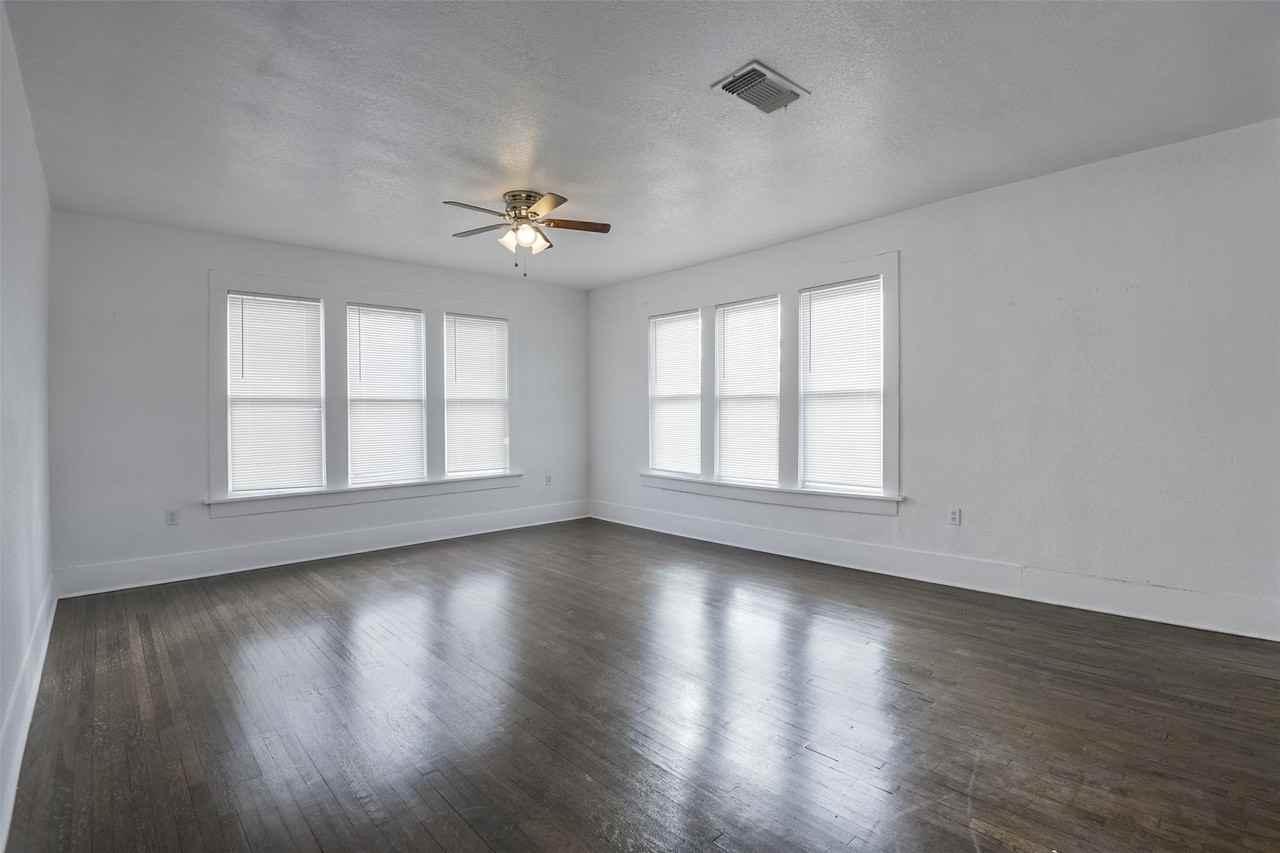 3000 S Jennings Ave - Photo 6 of 26