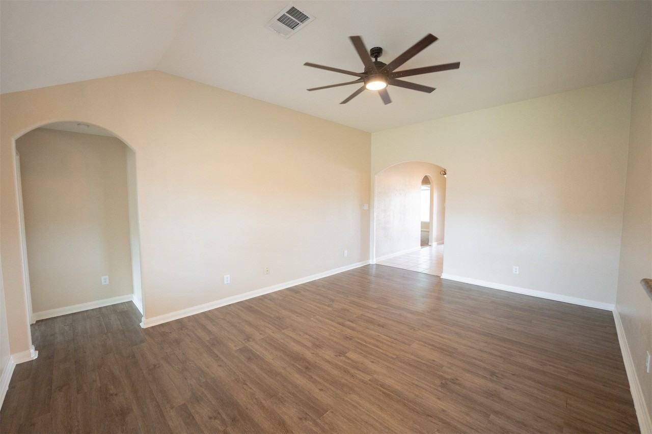 3108 Overstreet Ln - Photo 2 of 11