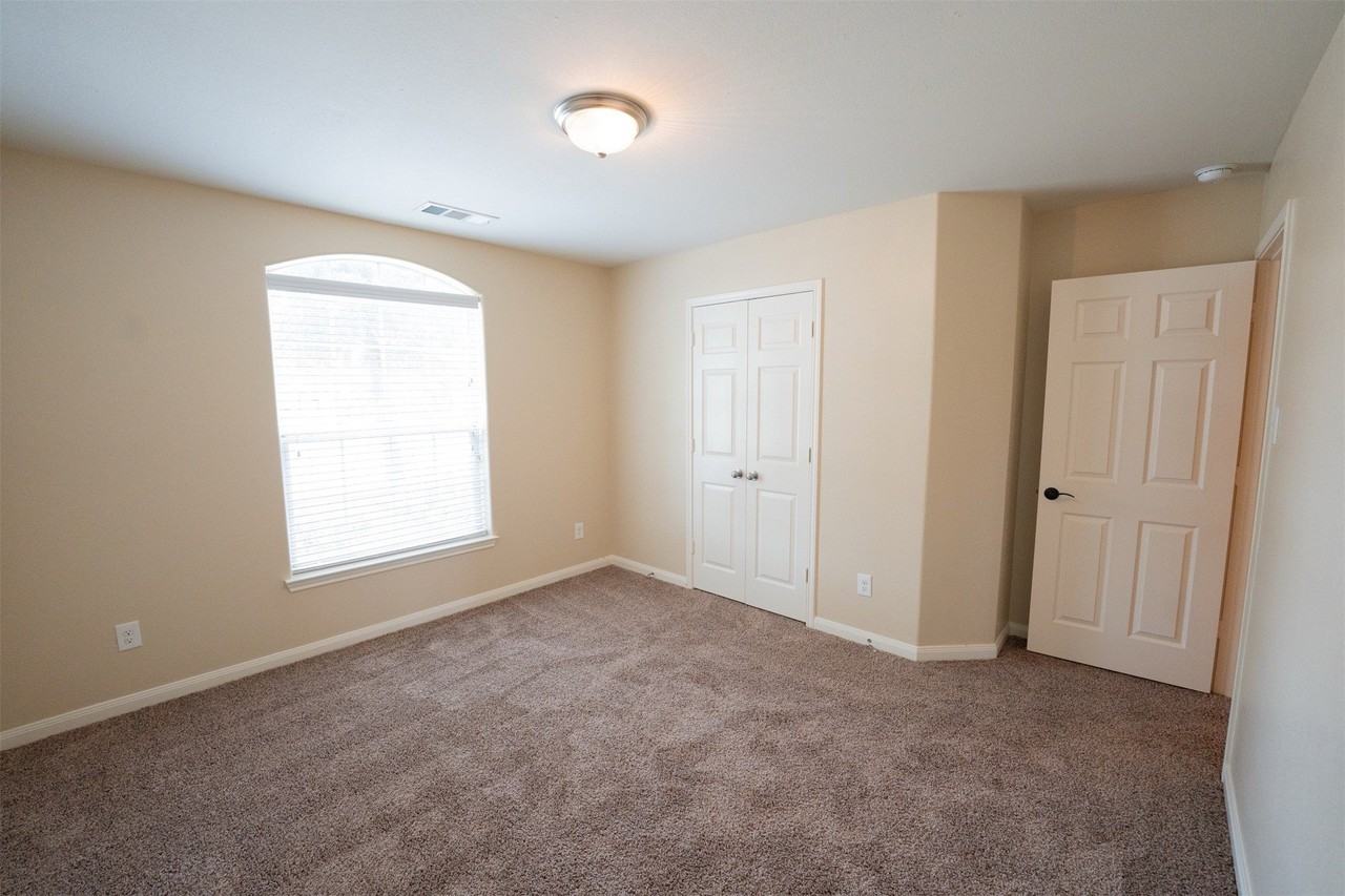 3108 Overstreet Ln - Photo 7 of 11