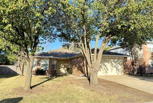 2217 Lookout Ln - Photo 1 of 1