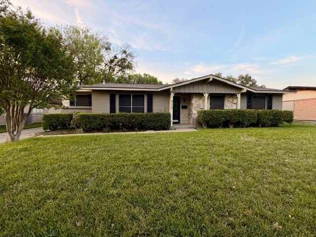 710 Silverstone Dr
