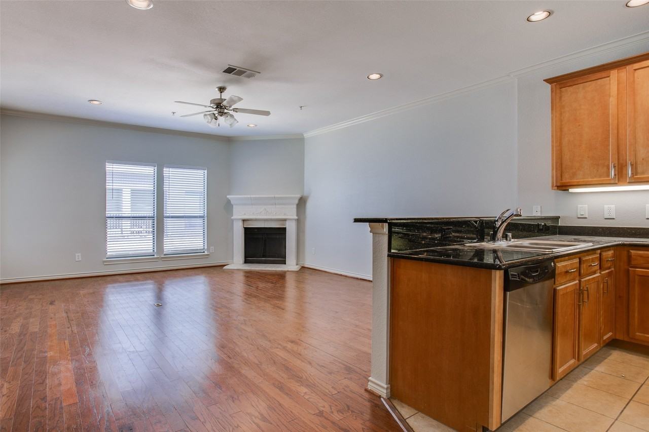 2415 Stutz Dr #C - Photo 7 of 24