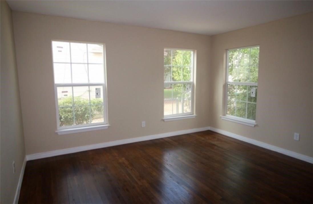 4012 Boyd Ave - Photo 3 of 10