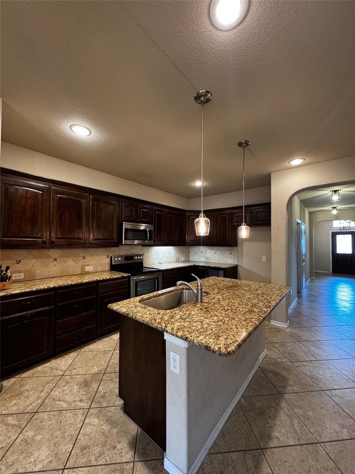 4752 Kendrick Peak Way - Photo 3 of 26
