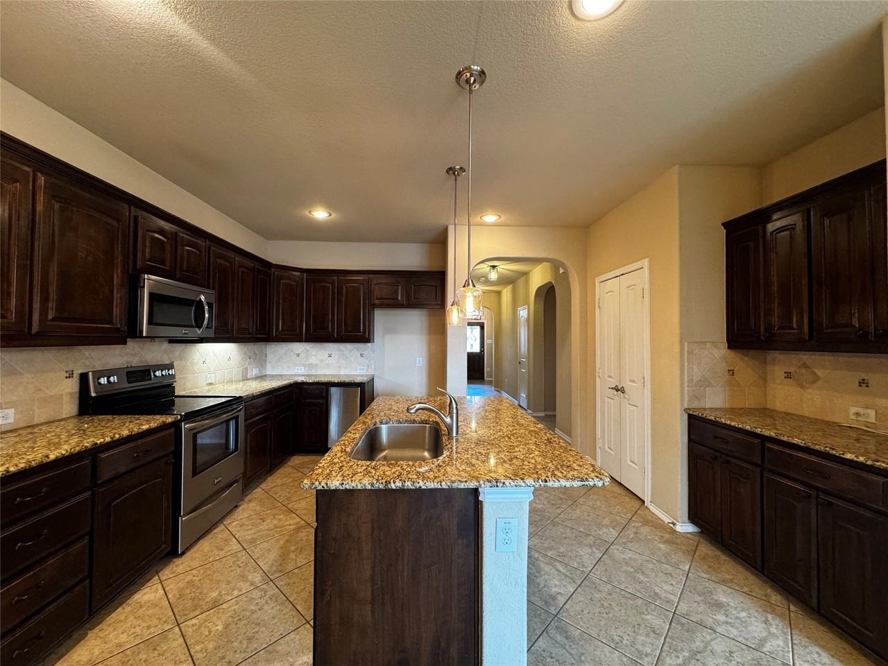 4752 Kendrick Peak Way - Photo 4 of 26