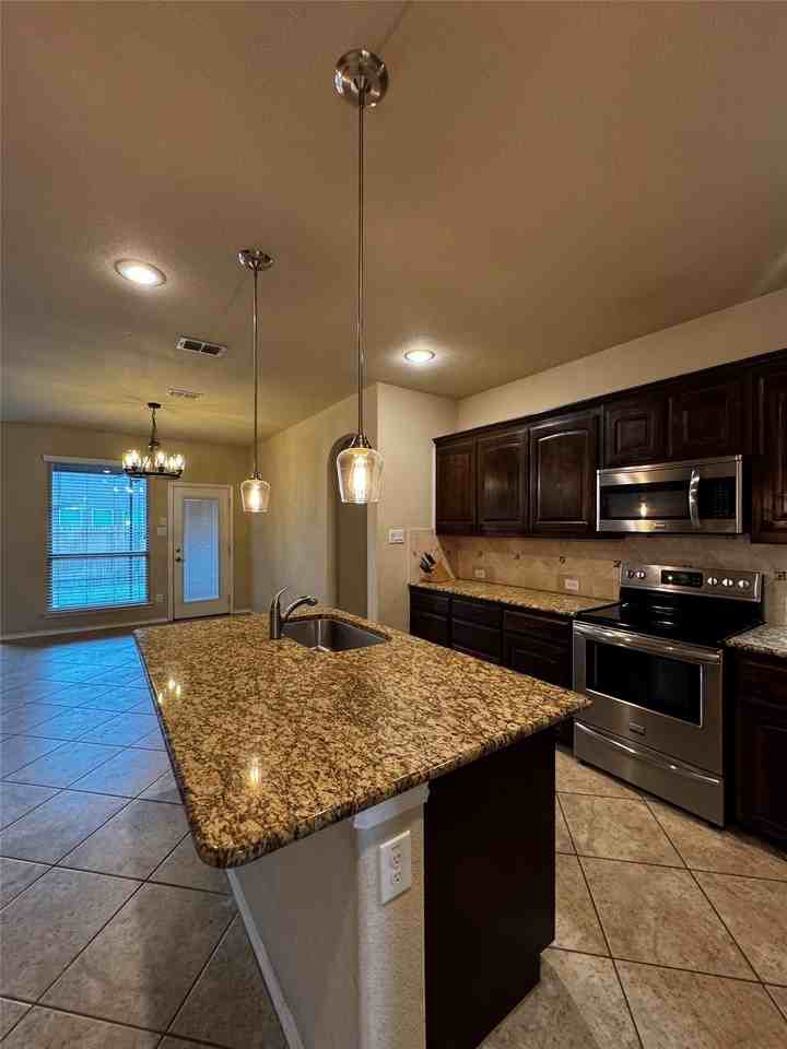 4752 Kendrick Peak Way - Photo 5 of 26