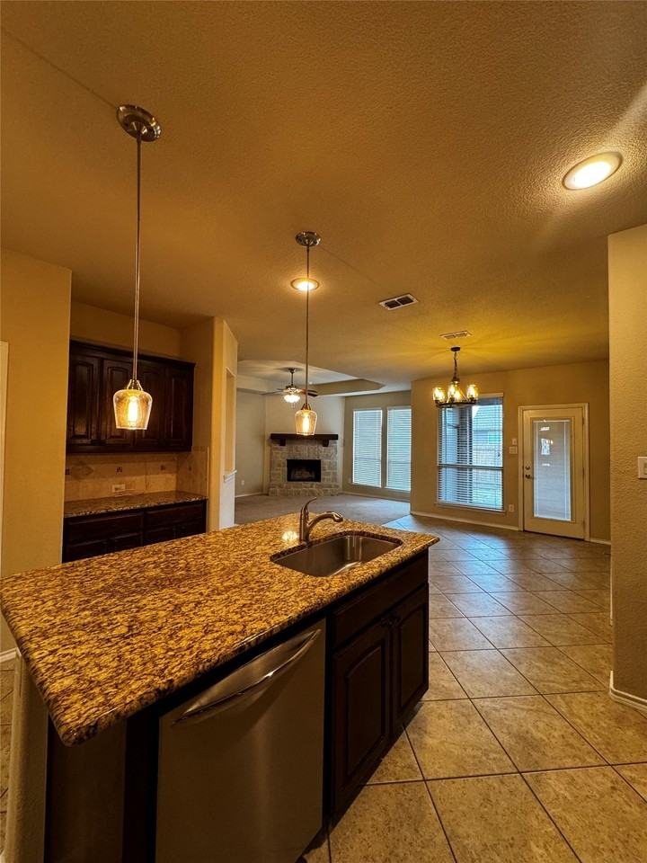 4752 Kendrick Peak Way - Photo 7 of 26