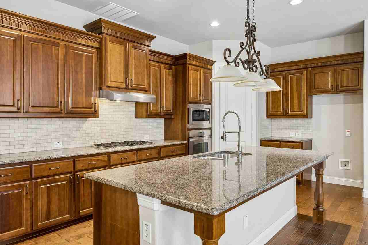5140 Chinquapin Dr - Photo 6 of 29