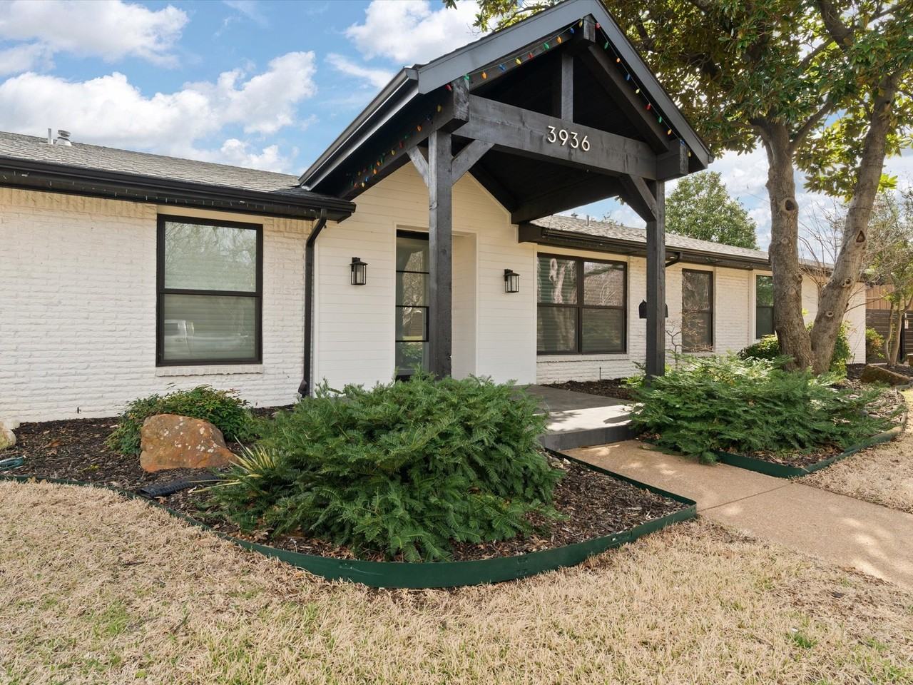 3936 Cedar Bayou Dr - Photo 3 of 40