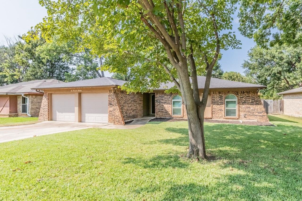 2013 Memphis Dr - Photo 2 of 40