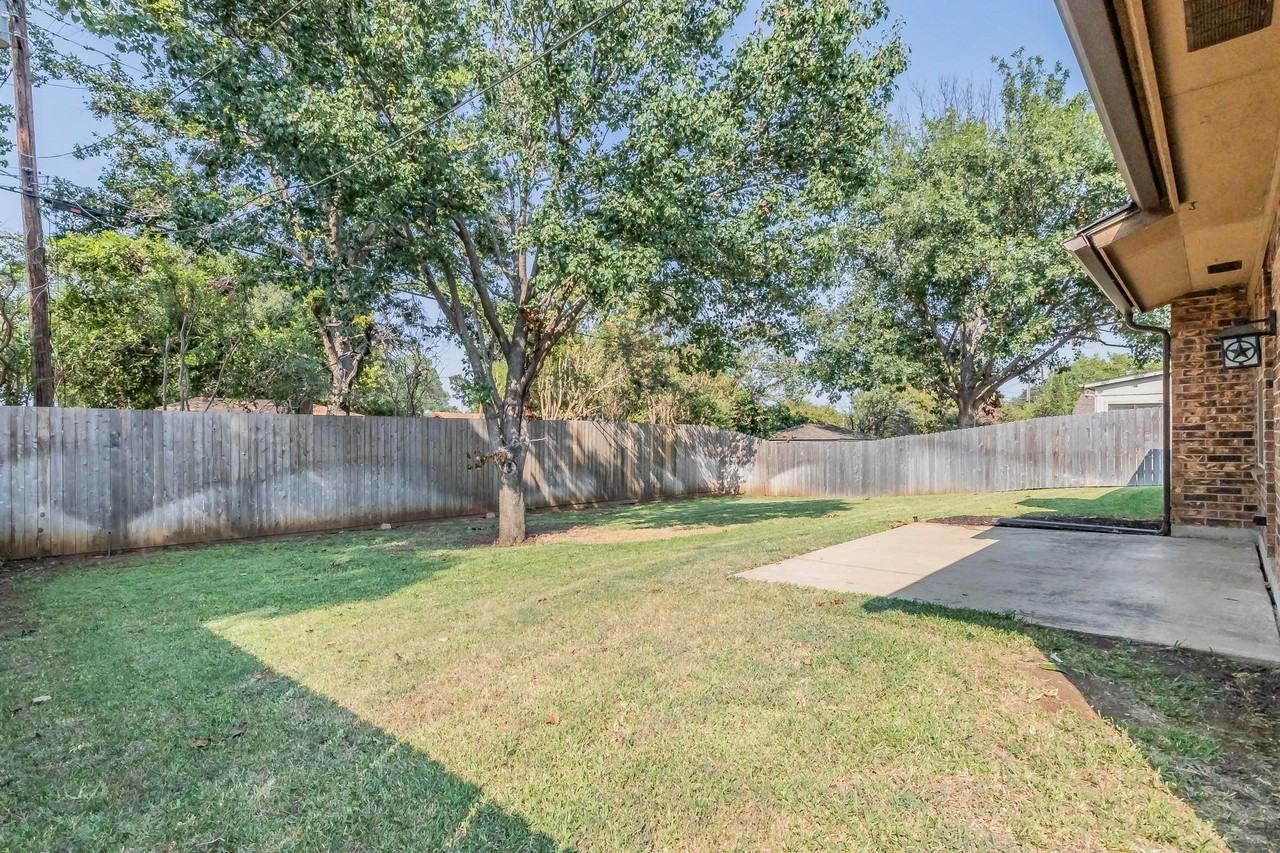 2013 Memphis Dr - Photo 4 of 40