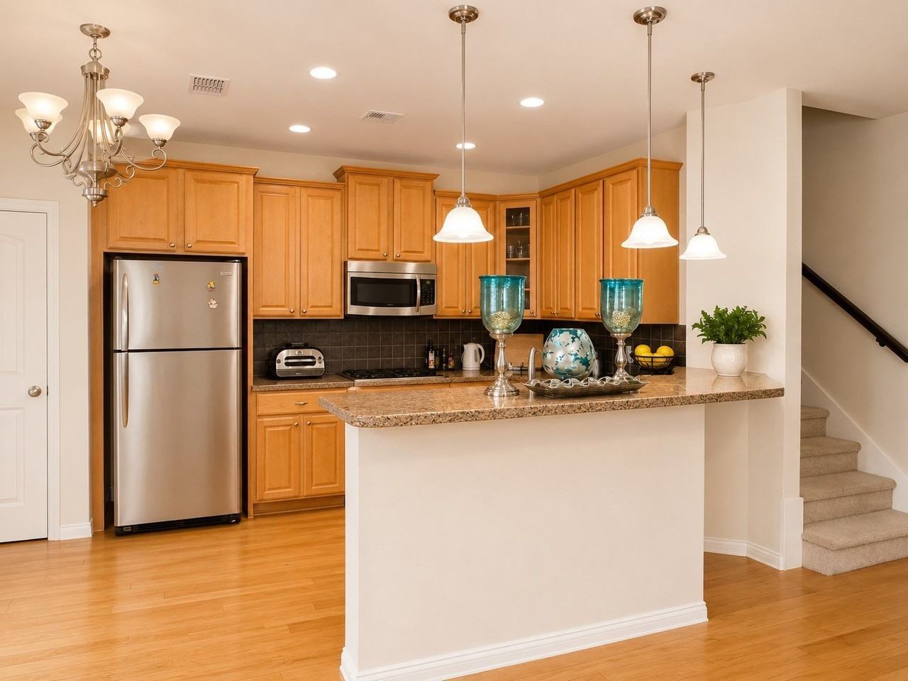 7856 Liverpool Ln - Photo 3 of 31
