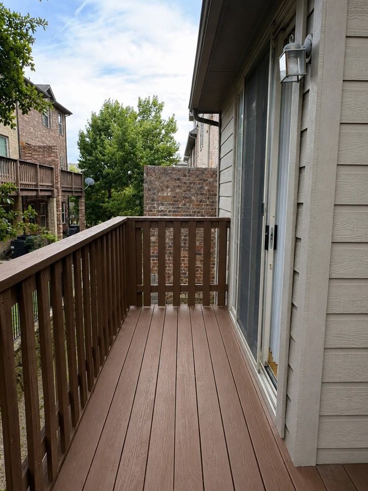 7856 Liverpool Ln - Photo 5 of 31