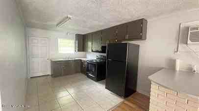 5693 Atlee Ave #1 - Photo 5 of 5
