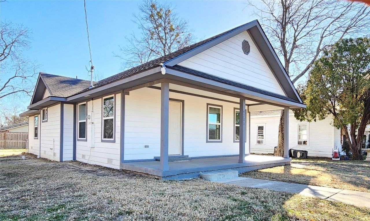 4205 Stuart St - Photo 2 of 19