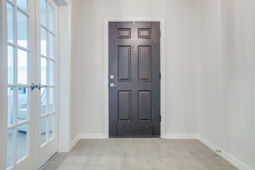 2911 Teak Dr - Photo 4 of 19