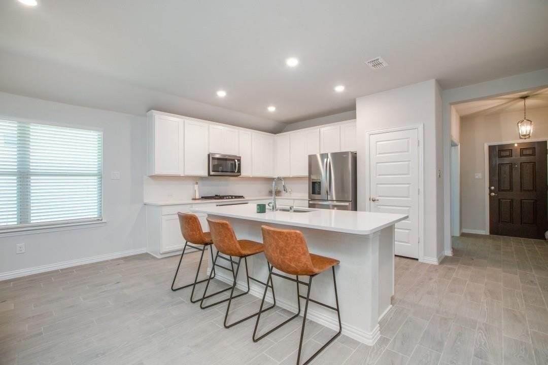 2911 Teak Dr - Photo 6 of 19