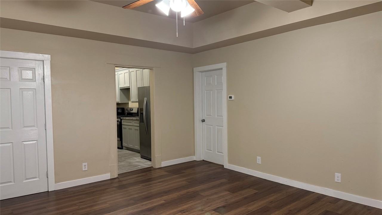5208 E Side Ave #1 - Photo 2 of 13