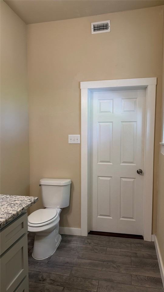5208 E Side Ave #1 - Photo 7 of 13