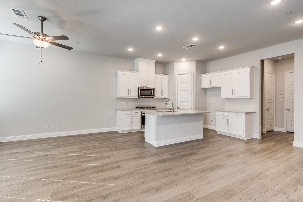 4628 Piedras Lanzar Dr - Photo 6 of 25