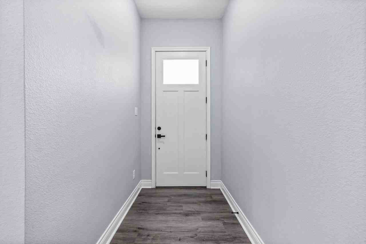 1701 Belzise Ter - Photo 3 of 39