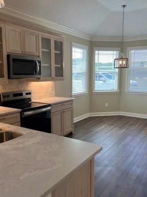 12604 Plassmeyer Ct - Photo 4 of 13
