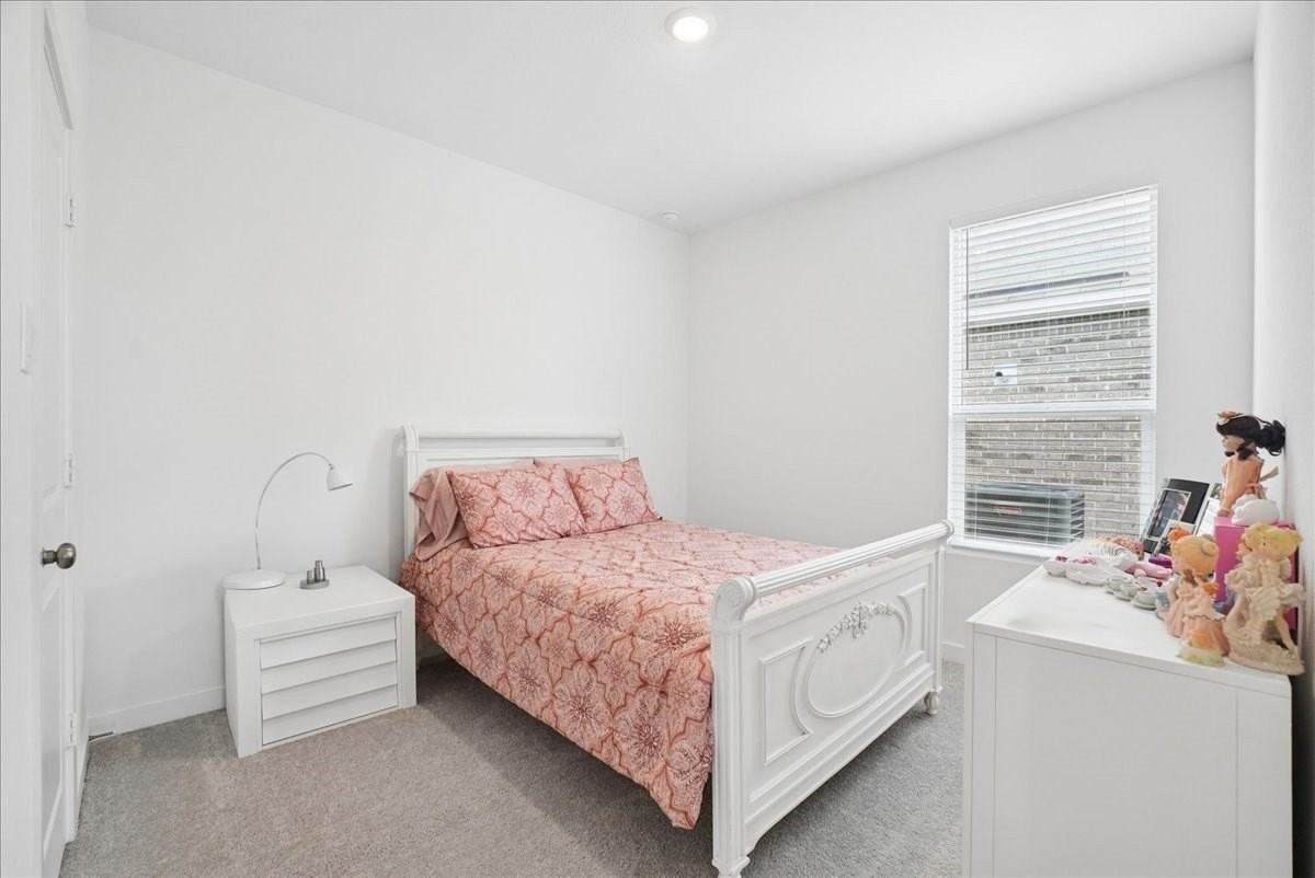 920 Sugarberry St - Photo 5 of 16