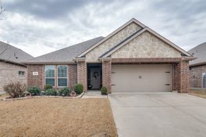 featured image of 3213 Hollow Branch Dr