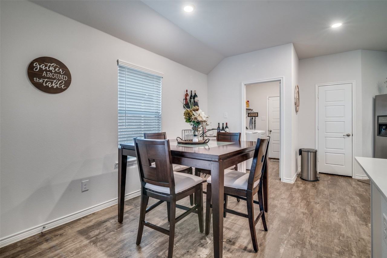3213 Hollow Branch Dr - Photo 6 of 13
