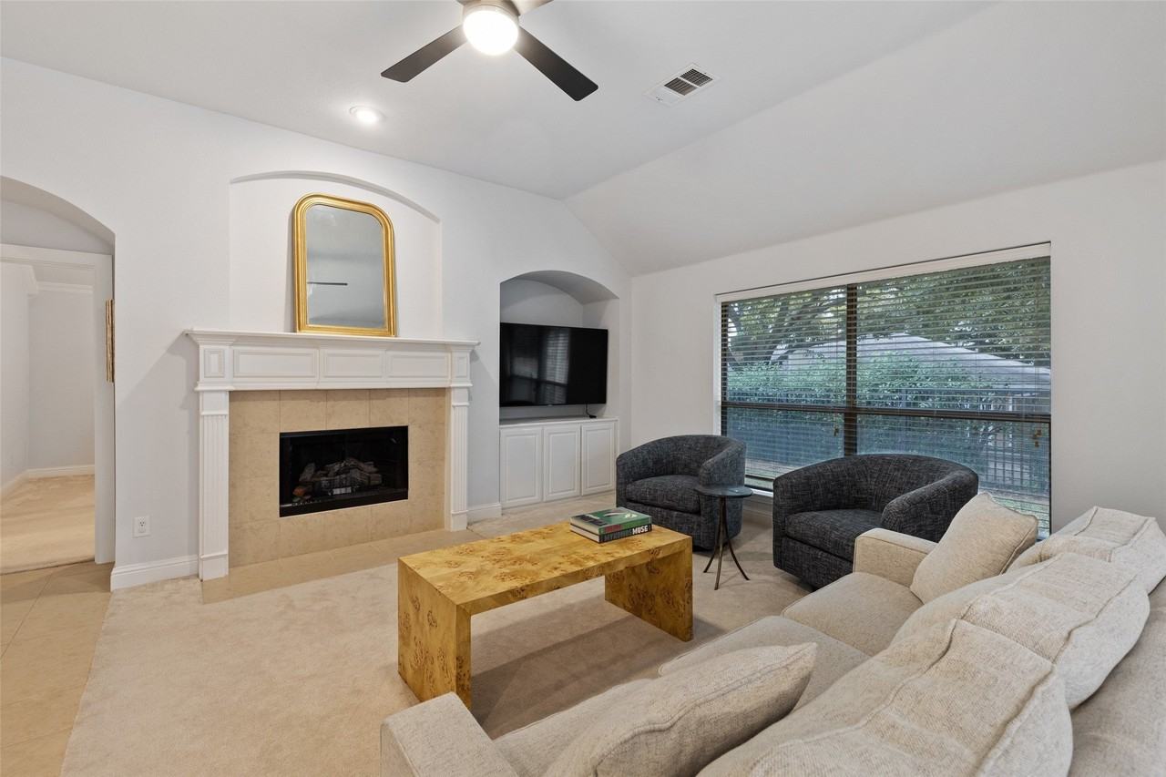 3508 Summerfield Dr - Photo 5 of 30