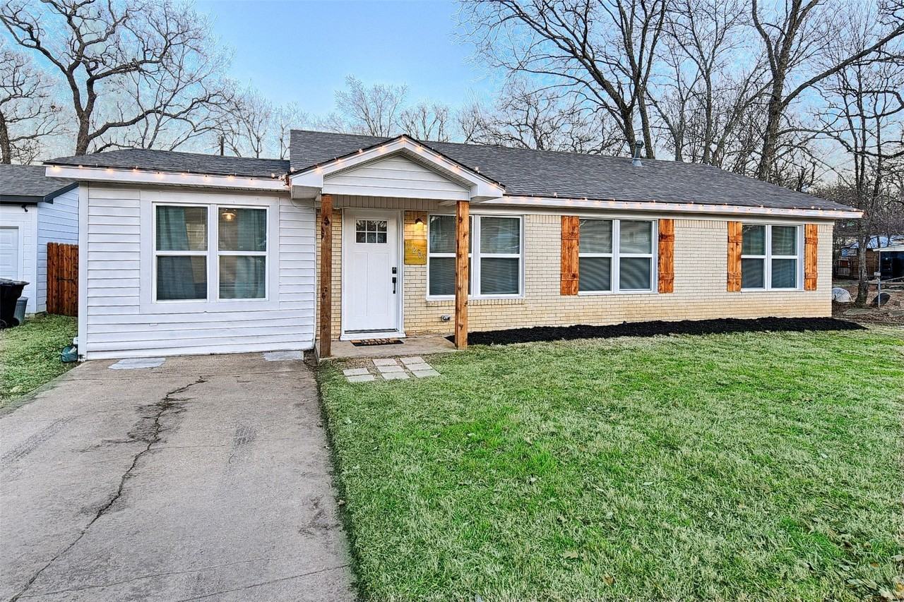 1201 Ridgewood Rd