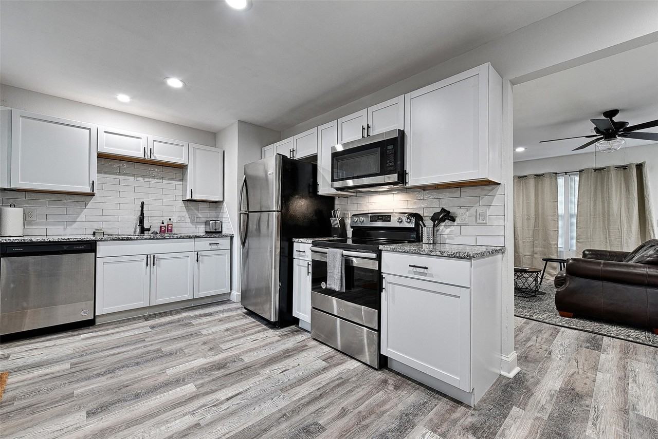 1201 Ridgewood Rd - Photo 5 of 29