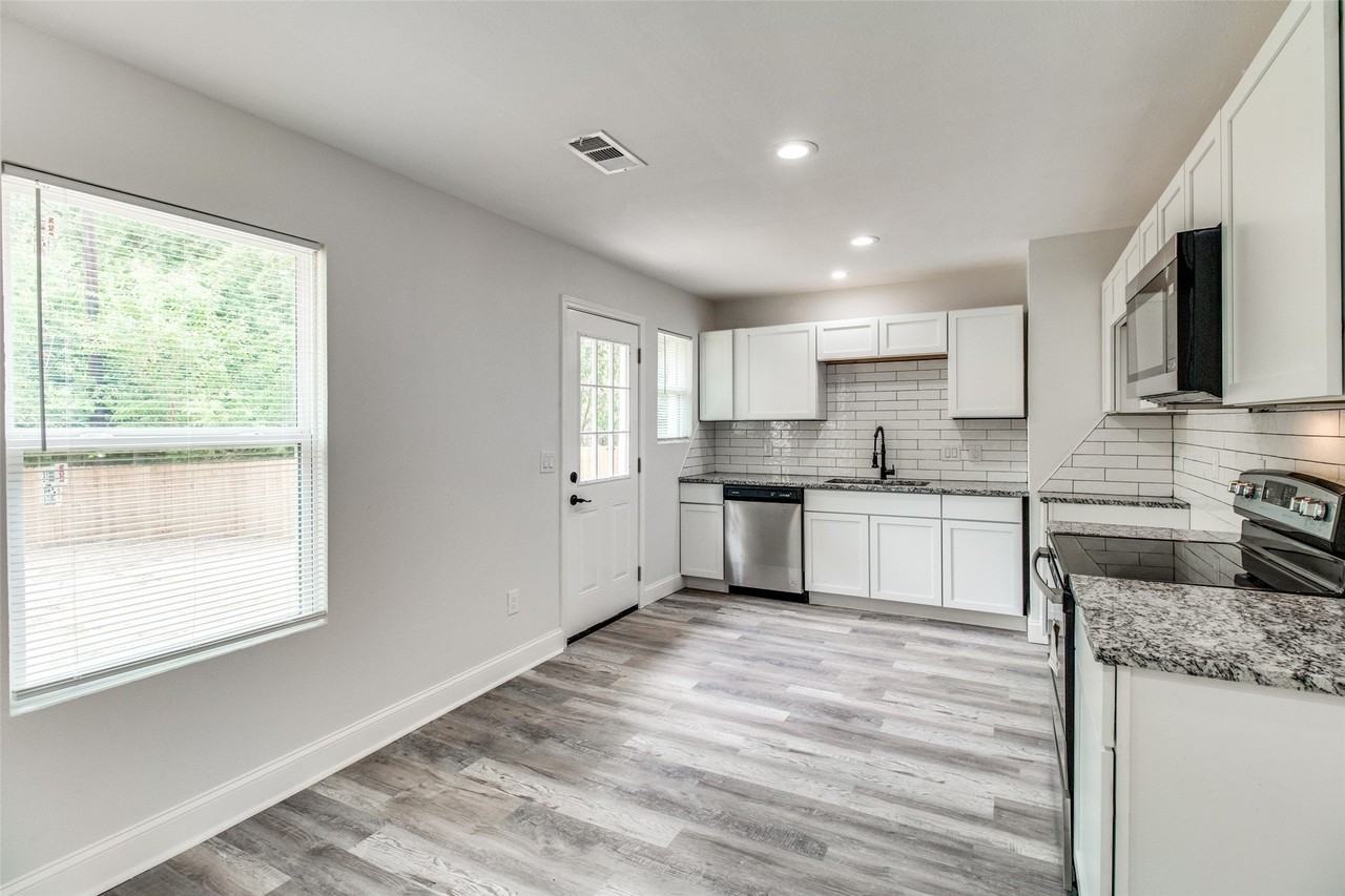 1201 Ridgewood Rd - Photo 7 of 29