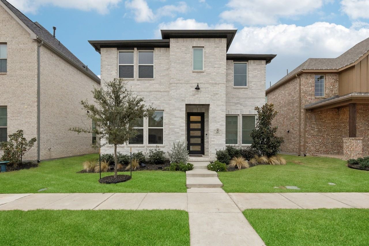 547 Embargo Dr - Photo 2 of 38