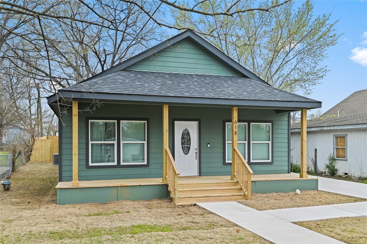 618 Star St - Photo 3 of 40