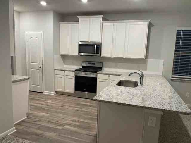 316 Zimmet Dr - Photo 7 of 17