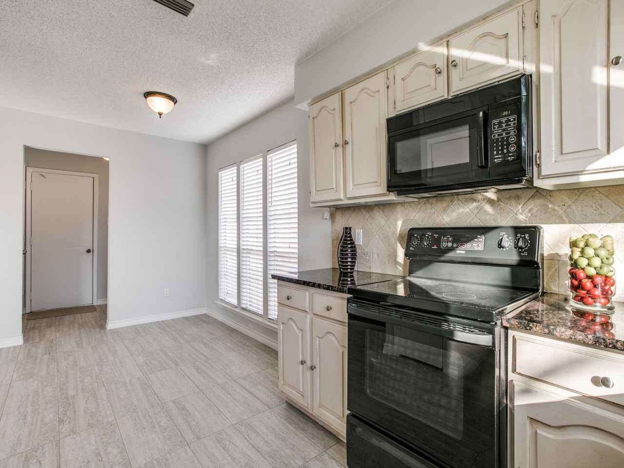 5424 Buckner Ct - Photo 6 of 17