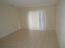 featured image of 1610 Green Briar Pkwy #4